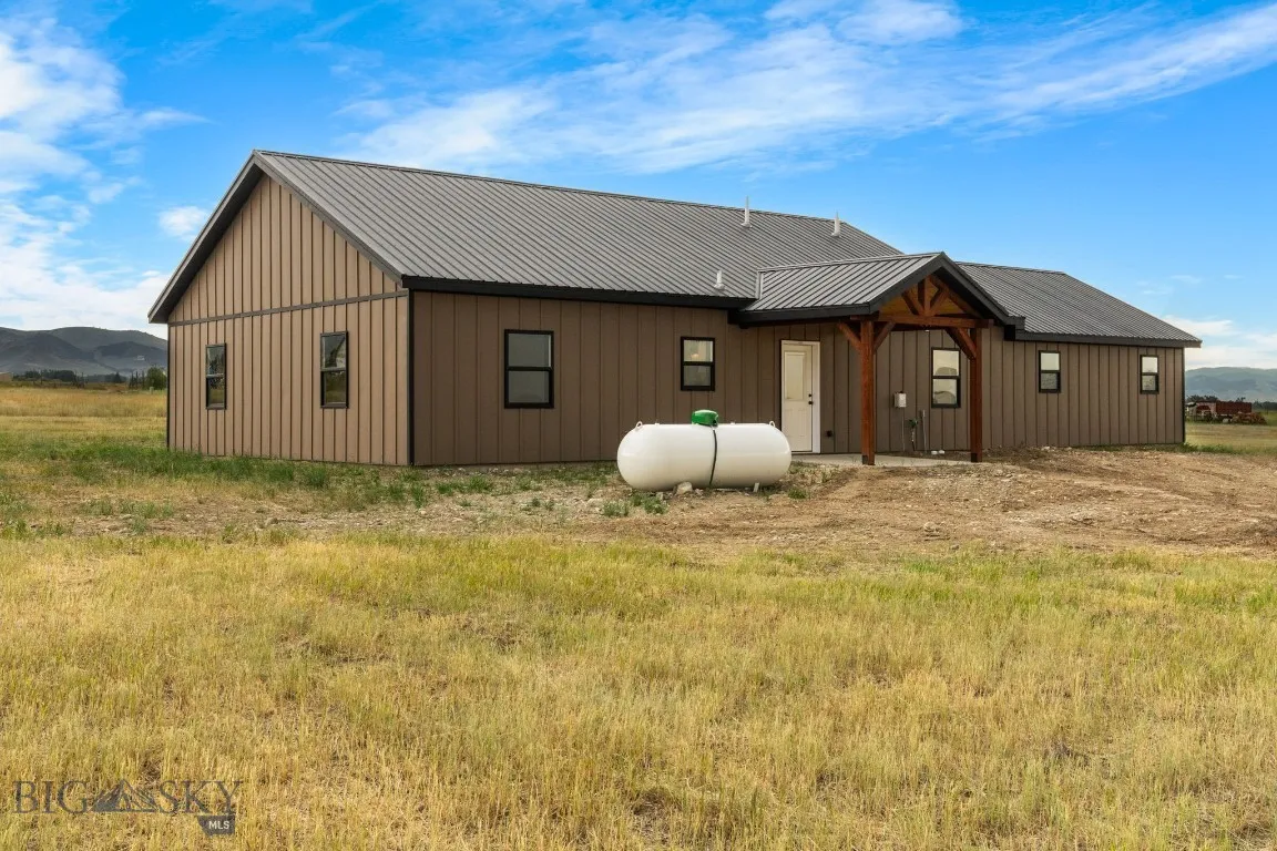 30 Fool's Gold Lane, Sheridan, Montana 59749, Sheridan, Montana 59749, 3 Bedrooms Bedrooms, ,2 BathroomsBathrooms,Residential,For Sale,30 Fool's Gold Lane, Sheridan, Montana 59749,403502