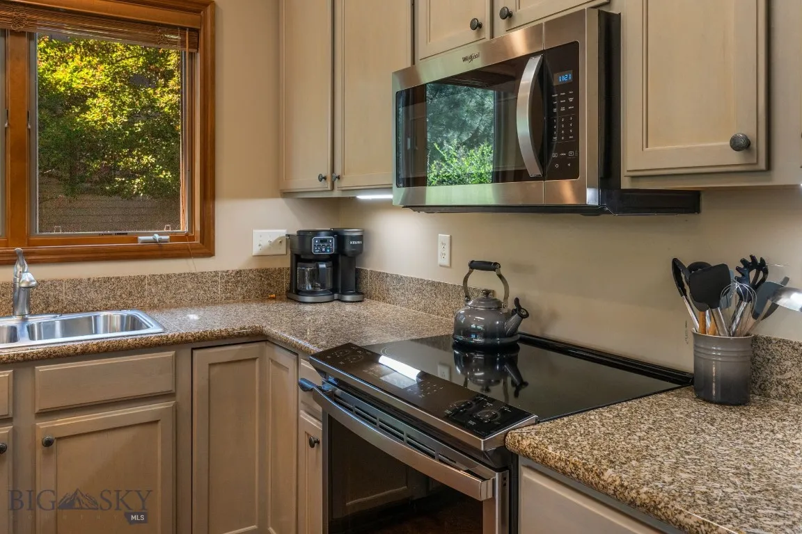 3300 E Graf 26, Bozeman, Montana 59715, Bozeman, Montana 59715, 3 Bedrooms Bedrooms, ,2 BathroomsBathrooms,Residential,For Sale,3300 E Graf 26, Bozeman, Montana 59715,403921
