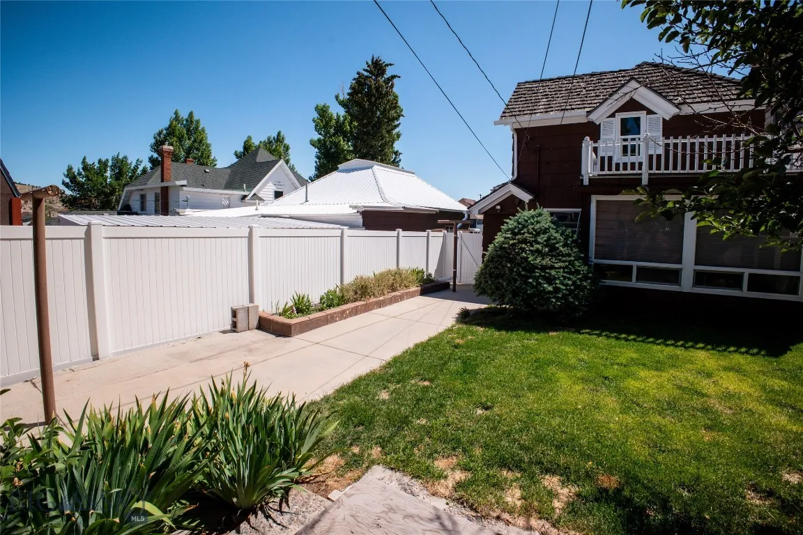 706 Locust Street, Anaconda, Montana 59711, Anaconda, Montana 59711, 3 Bedrooms Bedrooms, ,2 BathroomsBathrooms,Residential,For Sale,706 Locust Street, Anaconda, Montana 59711,403953