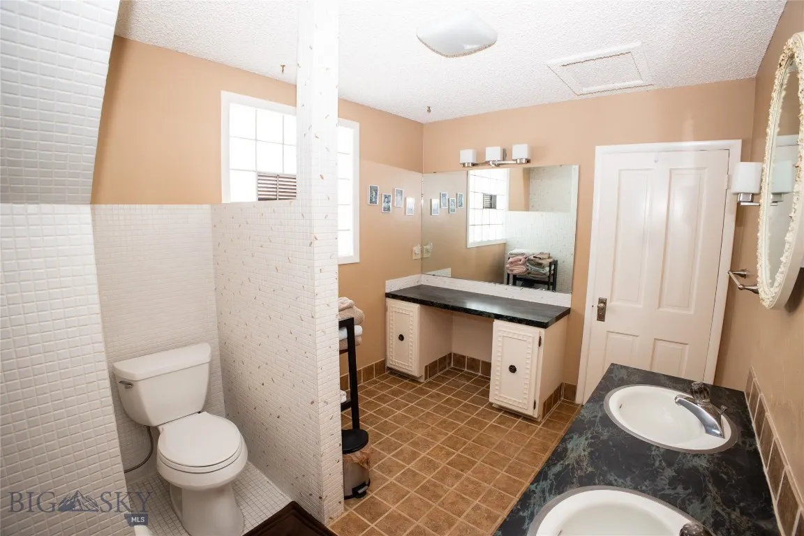 706 Locust Street, Anaconda, Montana 59711, Anaconda, Montana 59711, 3 Bedrooms Bedrooms, ,2 BathroomsBathrooms,Residential,For Sale,706 Locust Street, Anaconda, Montana 59711,403953