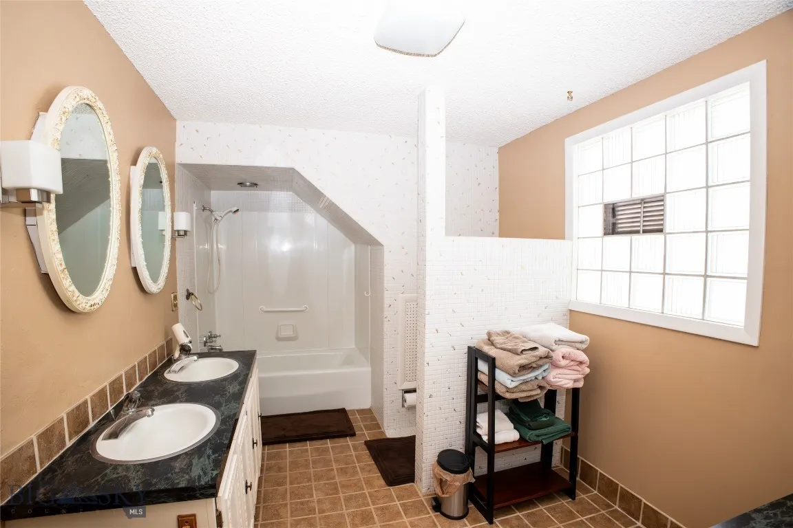 706 Locust Street, Anaconda, Montana 59711, Anaconda, Montana 59711, 3 Bedrooms Bedrooms, ,2 BathroomsBathrooms,Residential,For Sale,706 Locust Street, Anaconda, Montana 59711,403953