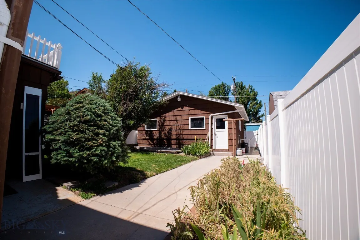 706 Locust Street, Anaconda, Montana 59711, Anaconda, Montana 59711, 3 Bedrooms Bedrooms, ,2 BathroomsBathrooms,Residential,For Sale,706 Locust Street, Anaconda, Montana 59711,403953