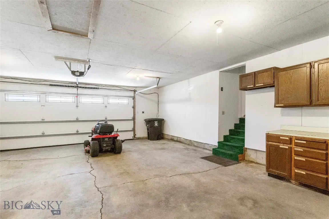 34 Mammoth Drive, Butte, Montana 59701, Butte, Montana 59701, 4 Bedrooms Bedrooms, ,3 BathroomsBathrooms,Residential,For Sale,34 Mammoth Drive, Butte, Montana 59701,403942