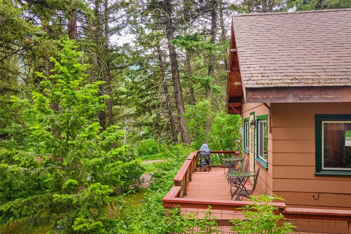 63921 Gallatin Road, Gallatin Gateway, Montana 597, Gallatin Gateway, Montana 59730, 3 Bedrooms Bedrooms, ,2 BathroomsBathrooms,Residential,For Sale,63921 Gallatin Road, Gallatin Gateway, Montana 597,403939