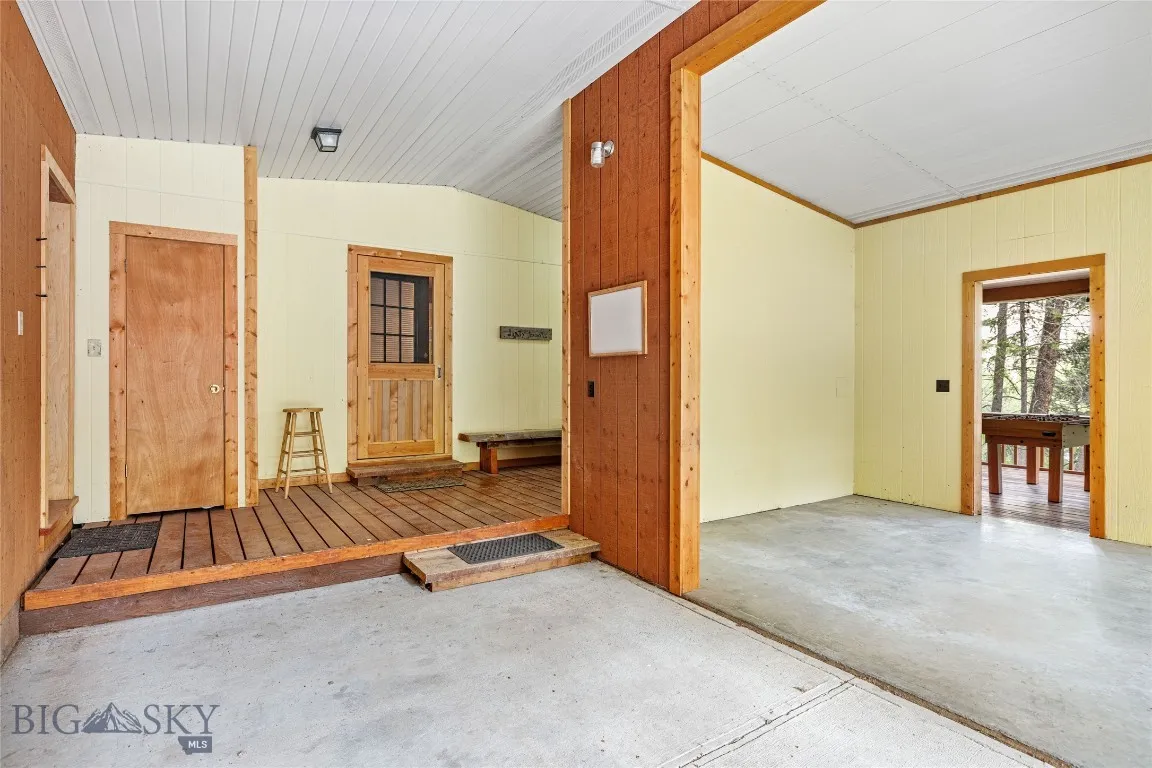 63921 Gallatin Road, Gallatin Gateway, Montana 597, Gallatin Gateway, Montana 59730, 3 Bedrooms Bedrooms, ,2 BathroomsBathrooms,Residential,For Sale,63921 Gallatin Road, Gallatin Gateway, Montana 597,403939