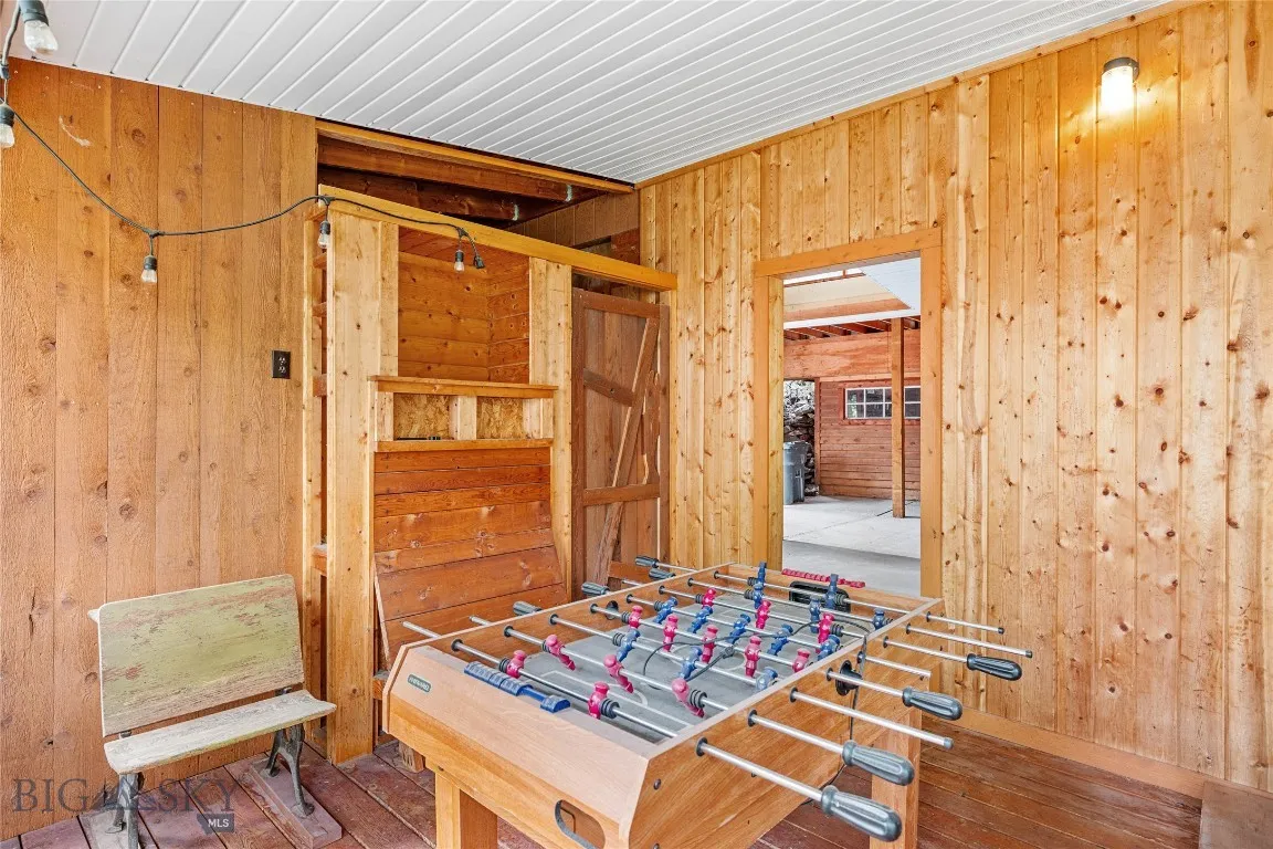 63921 Gallatin Road, Gallatin Gateway, Montana 597, Gallatin Gateway, Montana 59730, 3 Bedrooms Bedrooms, ,2 BathroomsBathrooms,Residential,For Sale,63921 Gallatin Road, Gallatin Gateway, Montana 597,403939