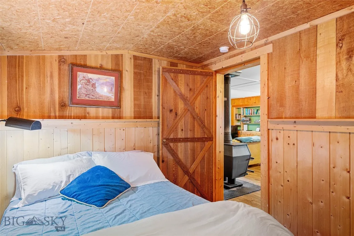 63921 Gallatin Road, Gallatin Gateway, Montana 597, Gallatin Gateway, Montana 59730, 3 Bedrooms Bedrooms, ,2 BathroomsBathrooms,Residential,For Sale,63921 Gallatin Road, Gallatin Gateway, Montana 597,403939