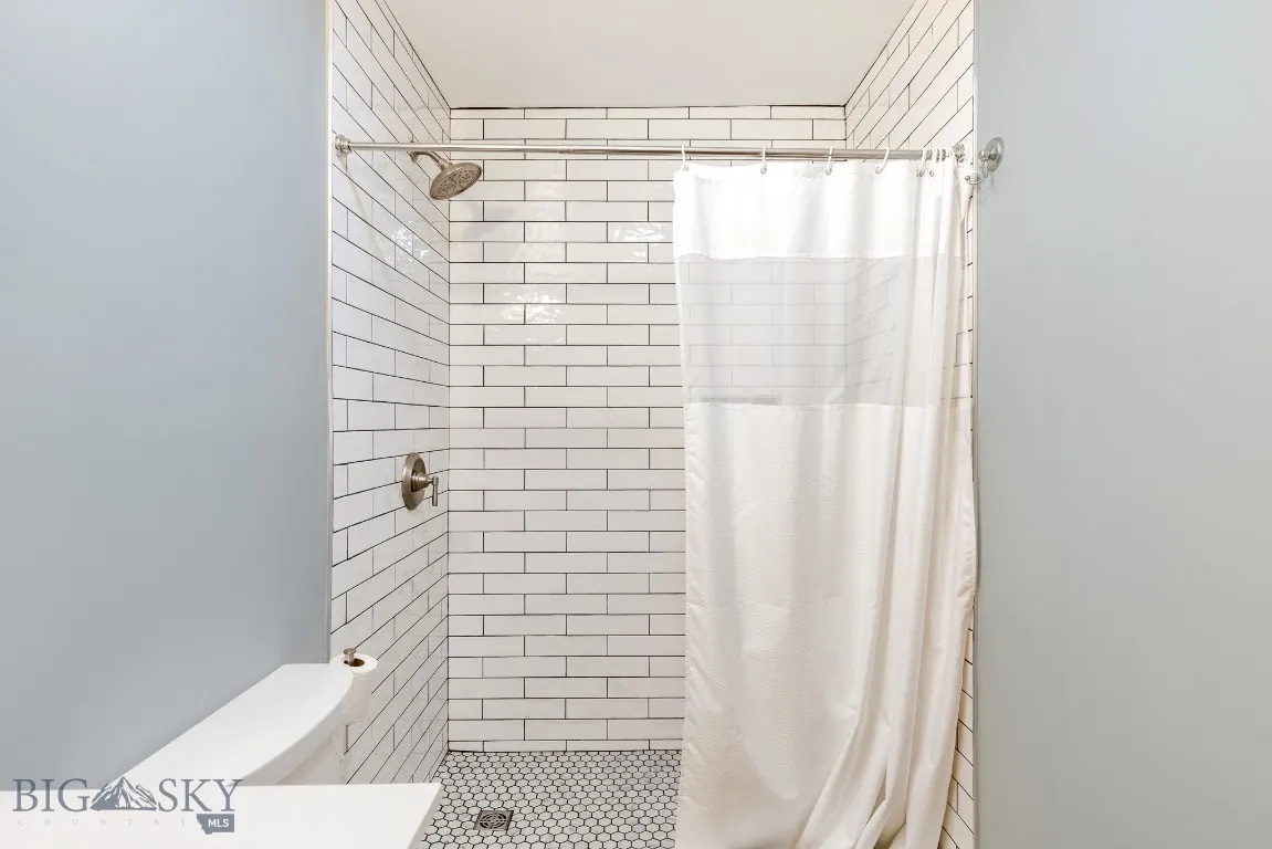 2 Harris Place, Livingston, Montana 59047, Livingston, Montana 59047, 3 Bedrooms Bedrooms, ,Residential,For Sale,2 Harris Place, Livingston, Montana 59047,404022