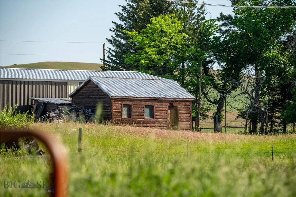 287 Spring Creek Road, Absarokee, Montana 59001, Absarokee, Montana 59001, ,Farm,For Sale,287 Spring Creek Road, Absarokee, Montana 59001,404032