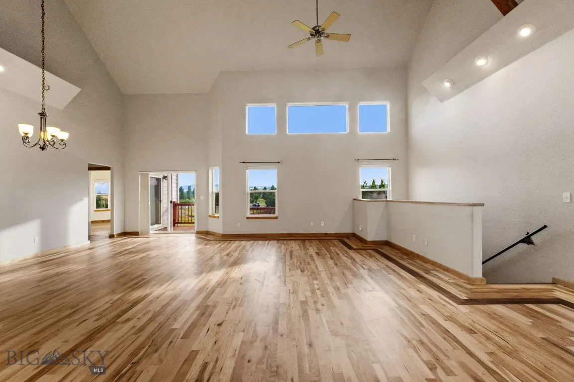 Vaulted great room