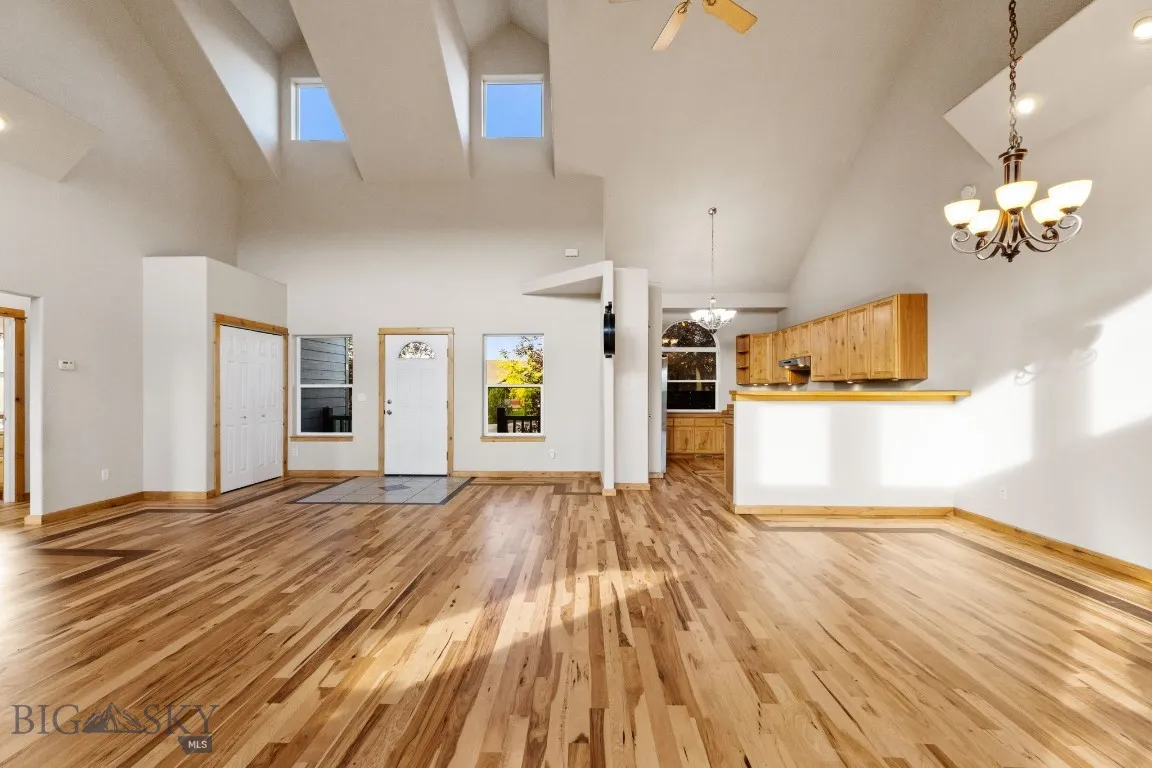 Vaulted great room