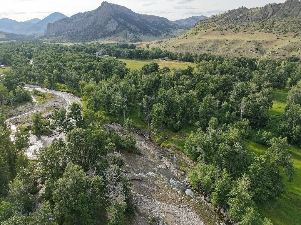 8 West Fork Road, Nye, Montana 59061, Nye, Montana 59061, 3 Bedrooms Bedrooms, ,3 BathroomsBathrooms,Farm,For Sale,8 West Fork Road, Nye, Montana 59061,0,404059