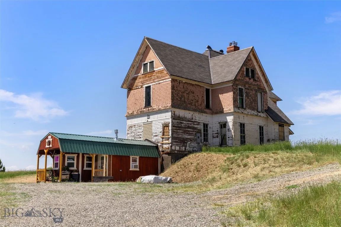 5835 Spaulding Bridge Road, Belgrade, Montana 5971, Belgrade, Montana 59714, 5 Bedrooms Bedrooms, ,3 BathroomsBathrooms,Residential,For Sale,5835 Spaulding Bridge Road, Belgrade, Montana 5971,0,403844