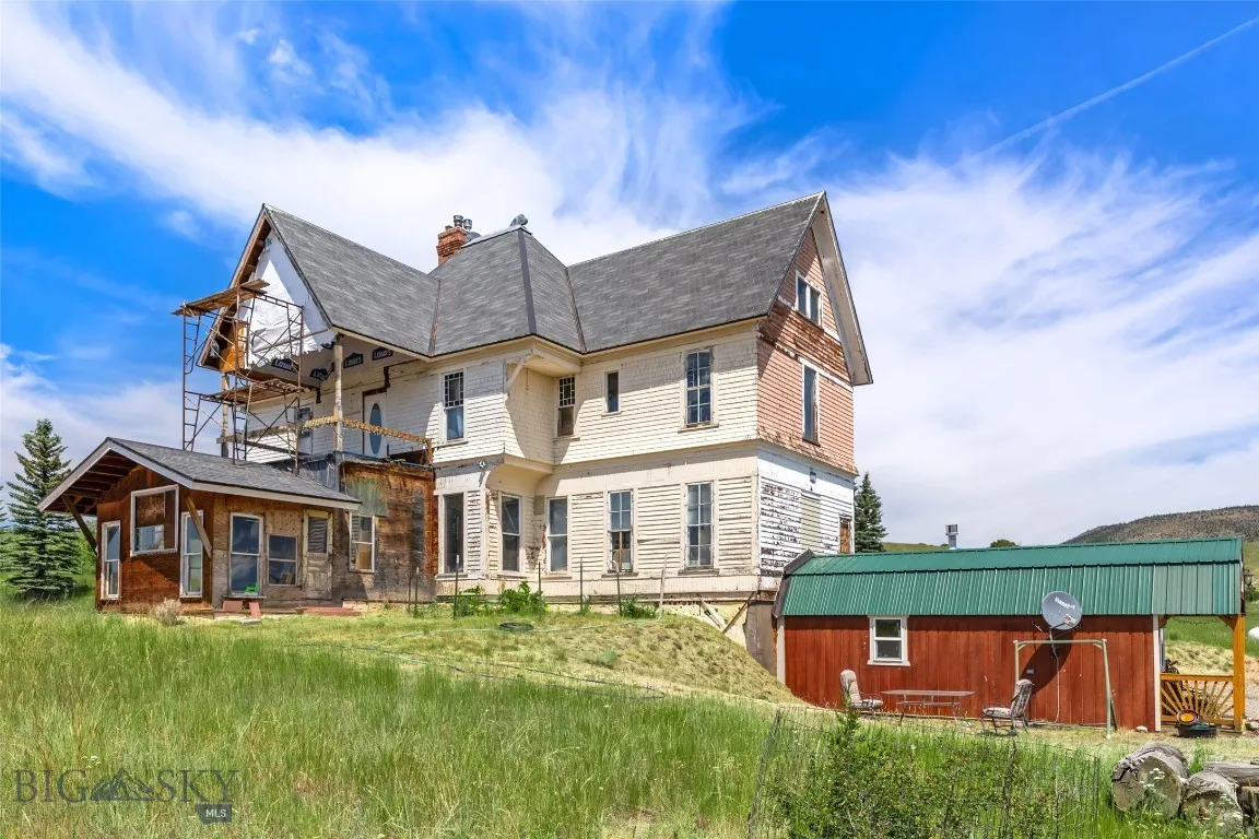 5835 Spaulding Bridge Road, Belgrade, Montana 5971, Belgrade, Montana 59714, 5 Bedrooms Bedrooms, ,3 BathroomsBathrooms,Residential,For Sale,5835 Spaulding Bridge Road, Belgrade, Montana 5971,0,403844