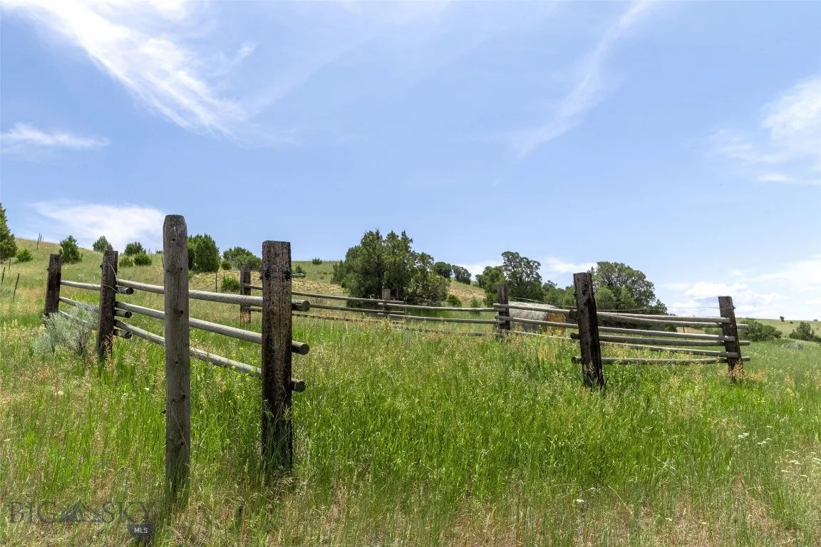 5835 Spaulding Bridge Road, Belgrade, Montana 5971, Belgrade, Montana 59714, 5 Bedrooms Bedrooms, ,3 BathroomsBathrooms,Residential,For Sale,5835 Spaulding Bridge Road, Belgrade, Montana 5971,0,403844