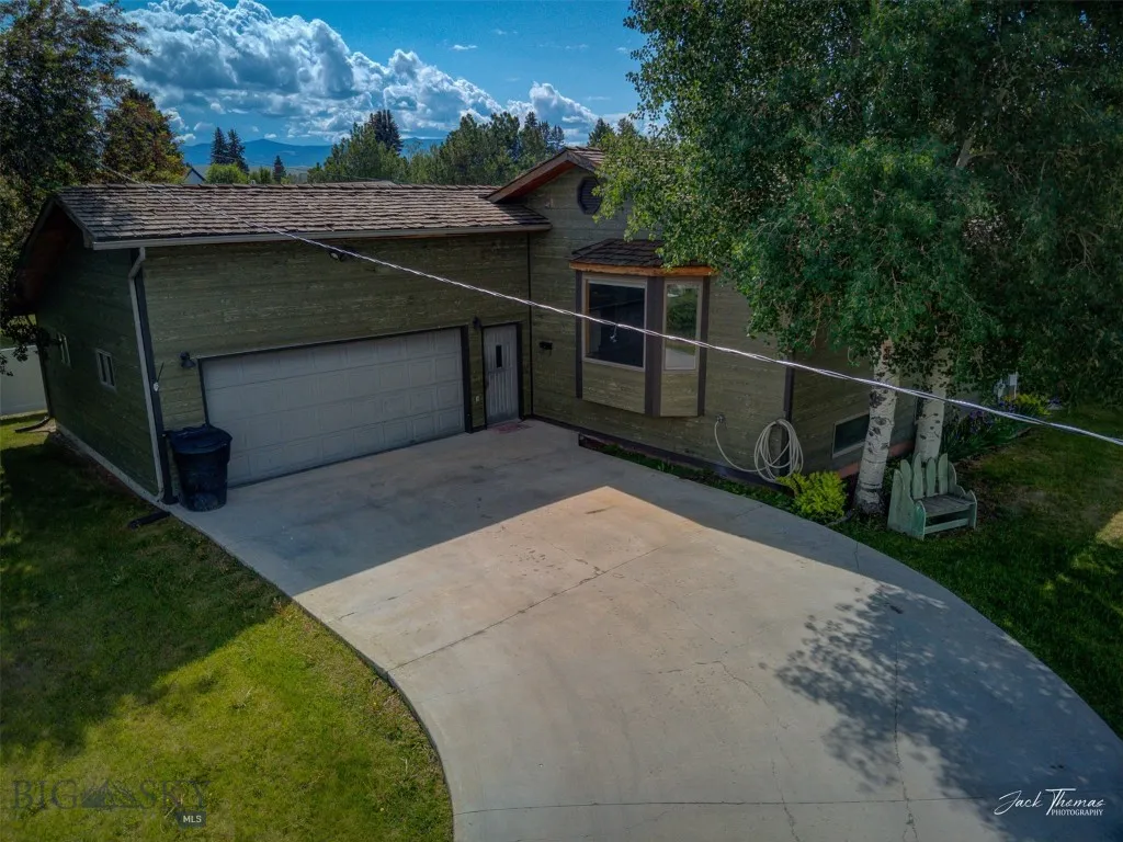 620 Higgins, Deer Lodge, Montana 59722, Deer Lodge, Montana 59722, 4 Bedrooms Bedrooms, ,3 BathroomsBathrooms,Residential,For Sale,620 Higgins, Deer Lodge, Montana 59722,0,404133