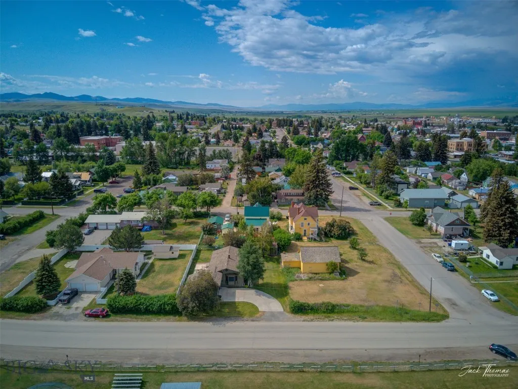 620 Higgins, Deer Lodge, Montana 59722, Deer Lodge, Montana 59722, 4 Bedrooms Bedrooms, ,3 BathroomsBathrooms,Residential,For Sale,620 Higgins, Deer Lodge, Montana 59722,0,404133