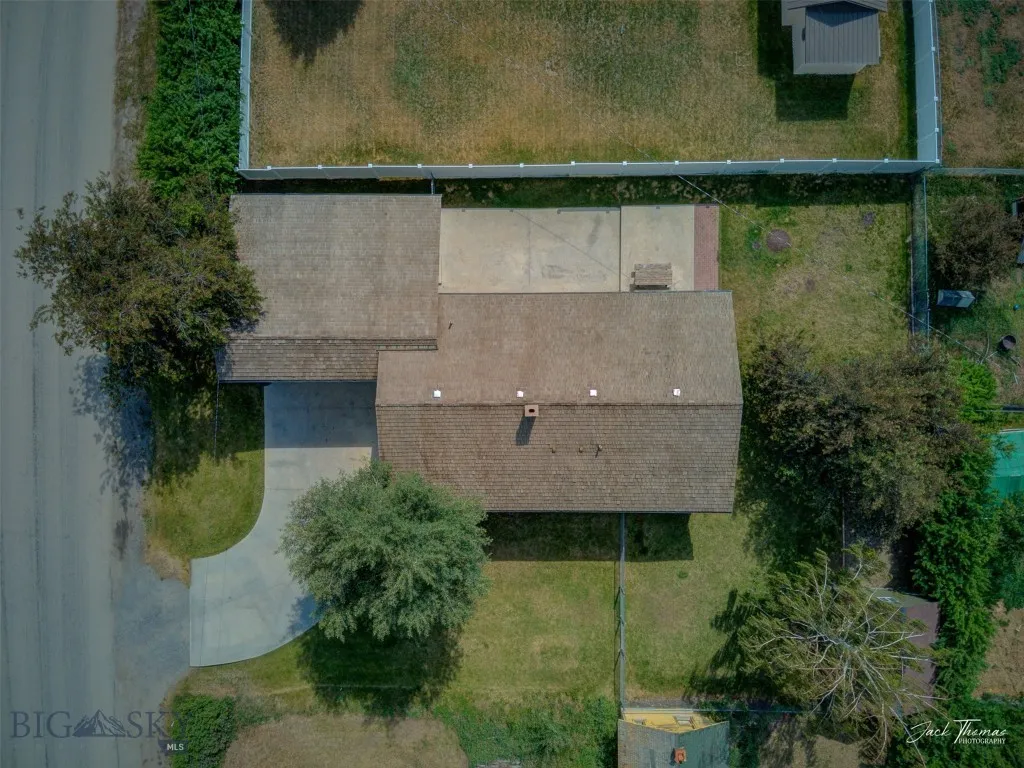 620 Higgins, Deer Lodge, Montana 59722, Deer Lodge, Montana 59722, 4 Bedrooms Bedrooms, ,3 BathroomsBathrooms,Residential,For Sale,620 Higgins, Deer Lodge, Montana 59722,0,404133