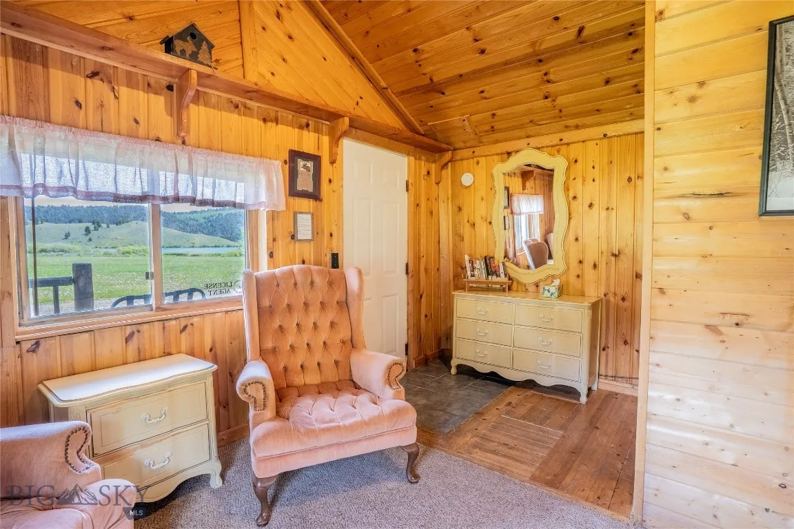 Guest Cabin #7