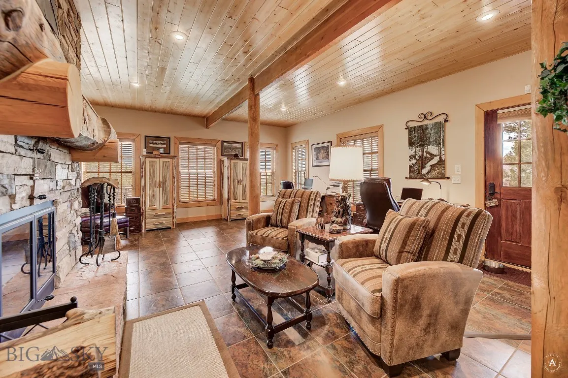 2988 Moose Gulch, Elliston, Montana 59728, Elliston, Montana 59728, 4 Bedrooms Bedrooms, ,3 BathroomsBathrooms,Residential,For Sale,2988 Moose Gulch, Elliston, Montana 59728,0,404169