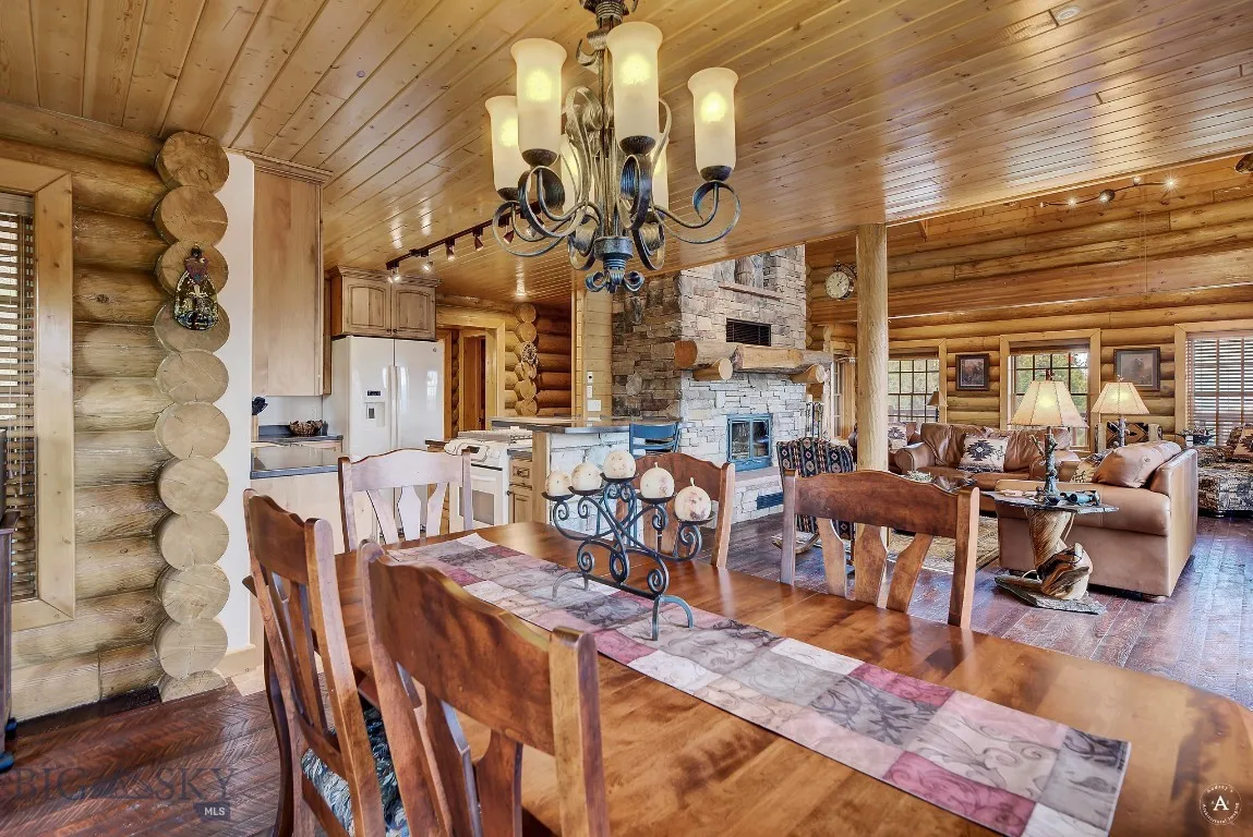 2988 Moose Gulch, Elliston, Montana 59728, Elliston, Montana 59728, 4 Bedrooms Bedrooms, ,3 BathroomsBathrooms,Residential,For Sale,2988 Moose Gulch, Elliston, Montana 59728,0,404169