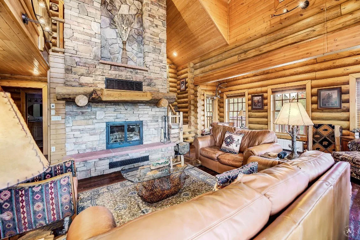 2988 Moose Gulch, Elliston, Montana 59728, Elliston, Montana 59728, 4 Bedrooms Bedrooms, ,3 BathroomsBathrooms,Residential,For Sale,2988 Moose Gulch, Elliston, Montana 59728,0,404169