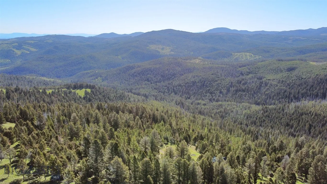 2988 Moose Gulch, Elliston, Montana 59728, Elliston, Montana 59728, 4 Bedrooms Bedrooms, ,3 BathroomsBathrooms,Residential,For Sale,2988 Moose Gulch, Elliston, Montana 59728,0,404169
