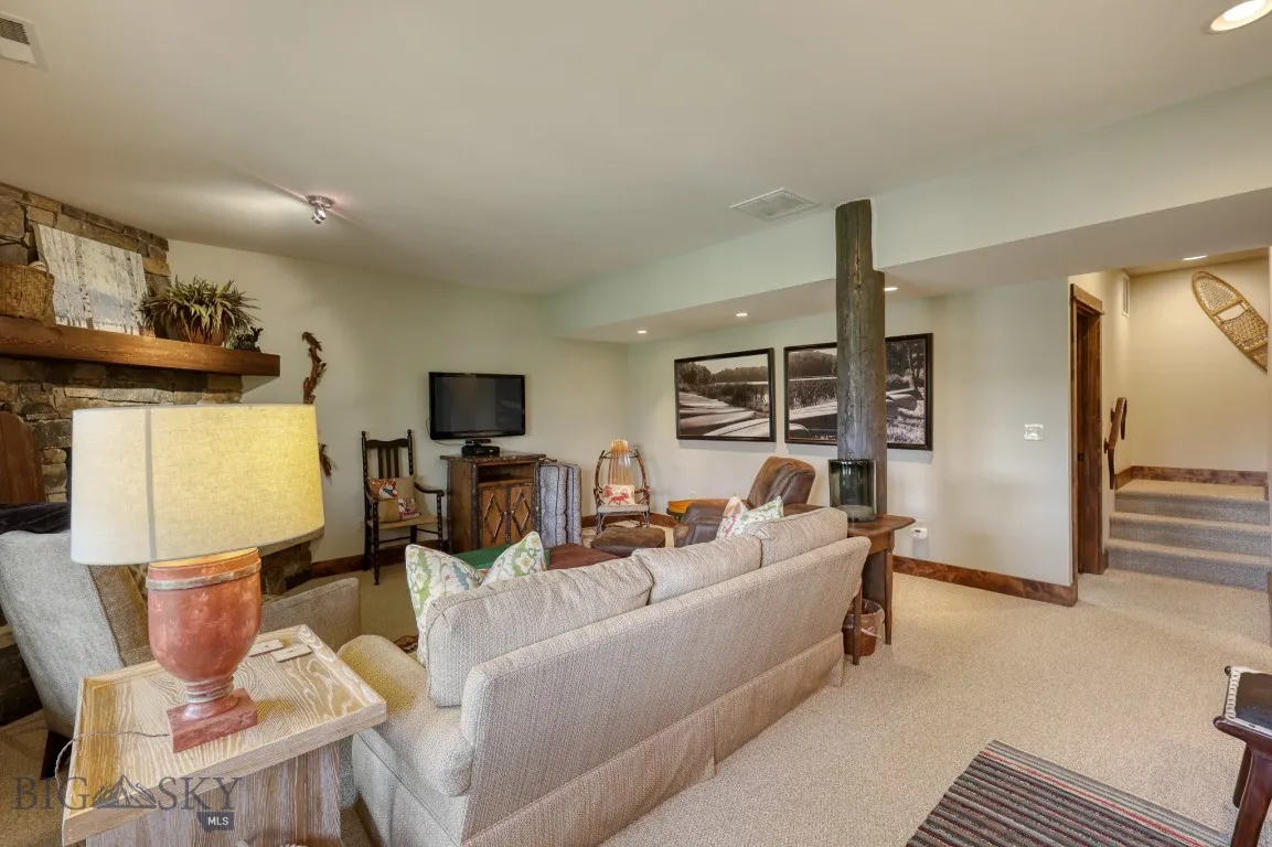 17 Manitou Loop, Big Sky, Montana 59716, Big Sky, Montana 59716, 4 Bedrooms Bedrooms, ,3 BathroomsBathrooms,Residential,For Sale,17 Manitou Loop, Big Sky, Montana 59716,0,404099