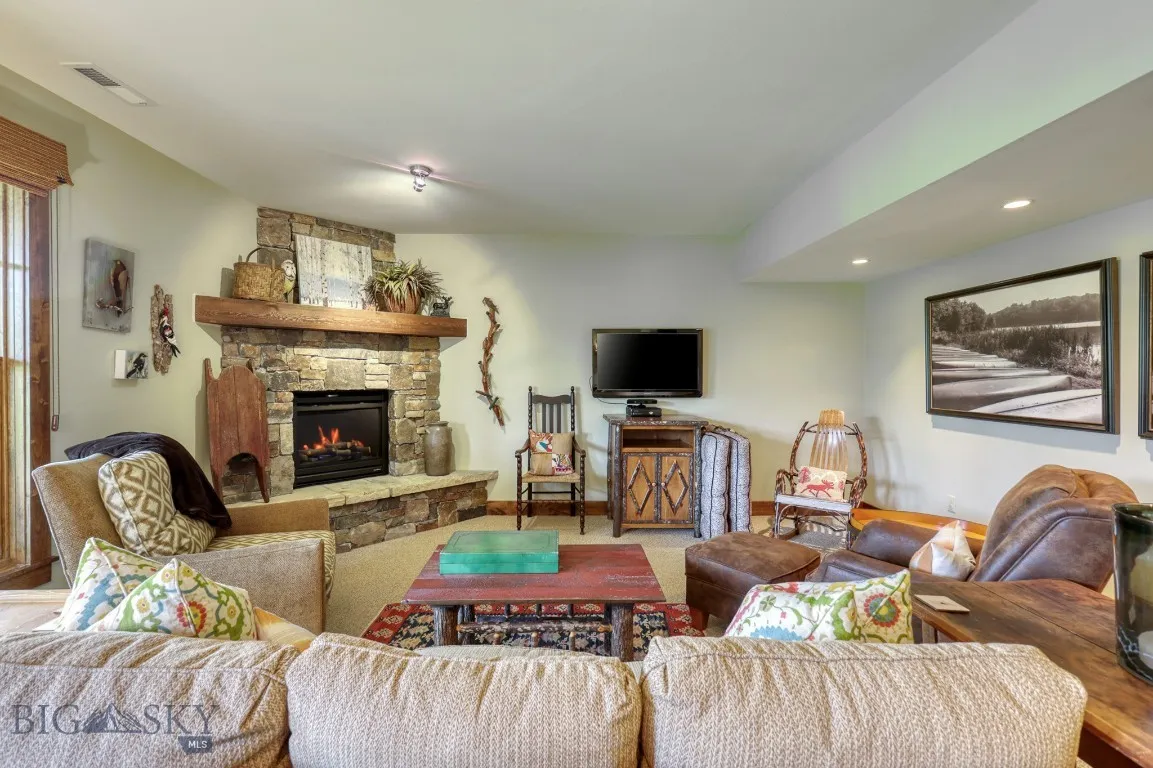 17 Manitou Loop, Big Sky, Montana 59716, Big Sky, Montana 59716, 4 Bedrooms Bedrooms, ,3 BathroomsBathrooms,Residential,For Sale,17 Manitou Loop, Big Sky, Montana 59716,0,404099