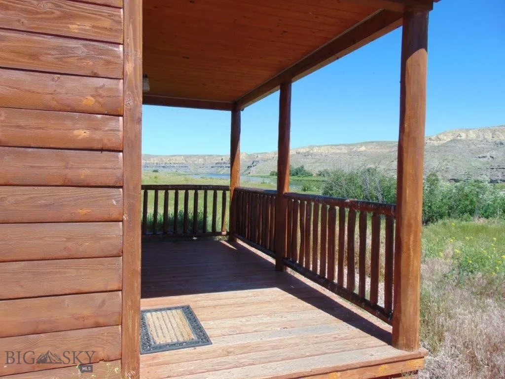 3391 Vernon Road, Highwood, Montana 59450, Highwood, Montana 59450, 1 Bedroom Bedrooms, ,1 BathroomBathrooms,Residential,For Sale,3391 Vernon Road, Highwood, Montana 59450,0,404189