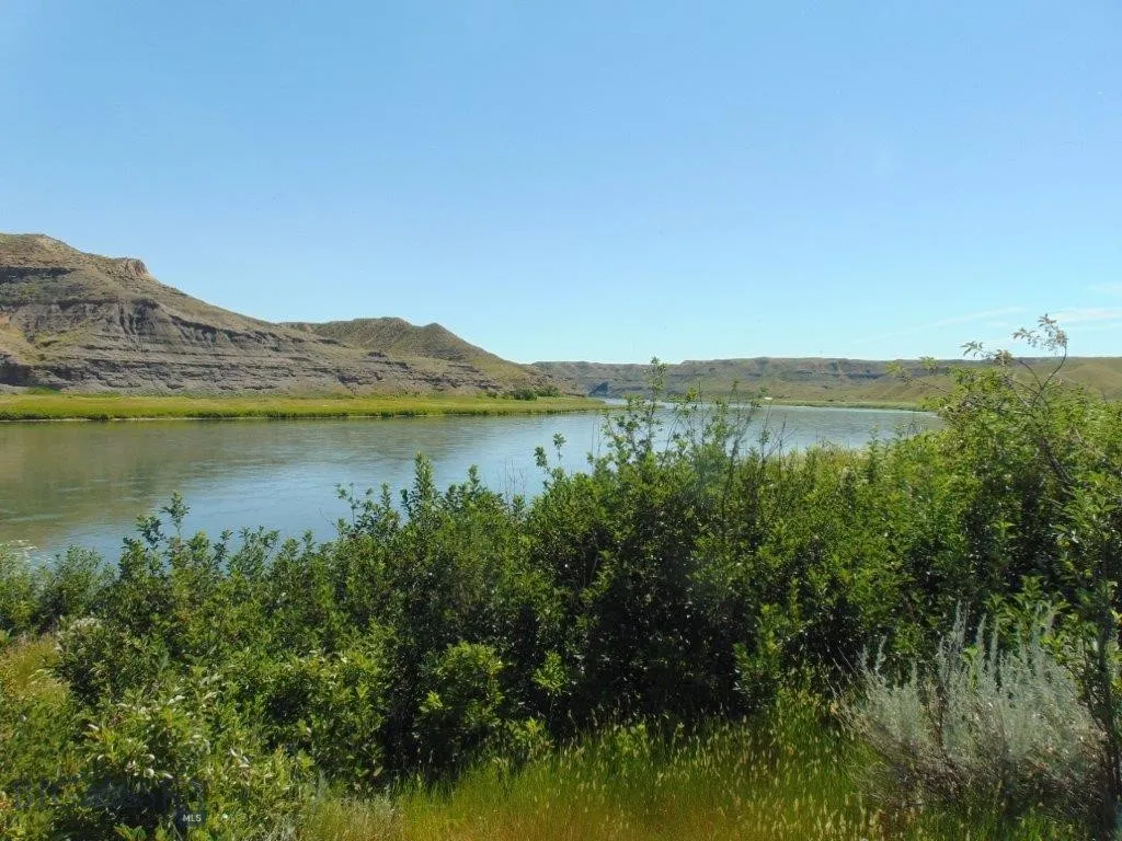 3391 Vernon Road, Highwood, Montana 59450, Highwood, Montana 59450, 1 Bedroom Bedrooms, ,1 BathroomBathrooms,Residential,For Sale,3391 Vernon Road, Highwood, Montana 59450,0,404189