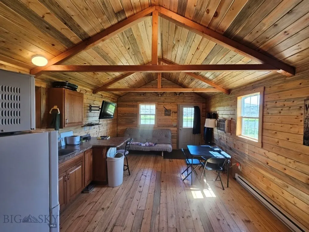 3391 Vernon Road, Highwood, Montana 59450, Highwood, Montana 59450, 1 Bedroom Bedrooms, ,1 BathroomBathrooms,Residential,For Sale,3391 Vernon Road, Highwood, Montana 59450,0,404189