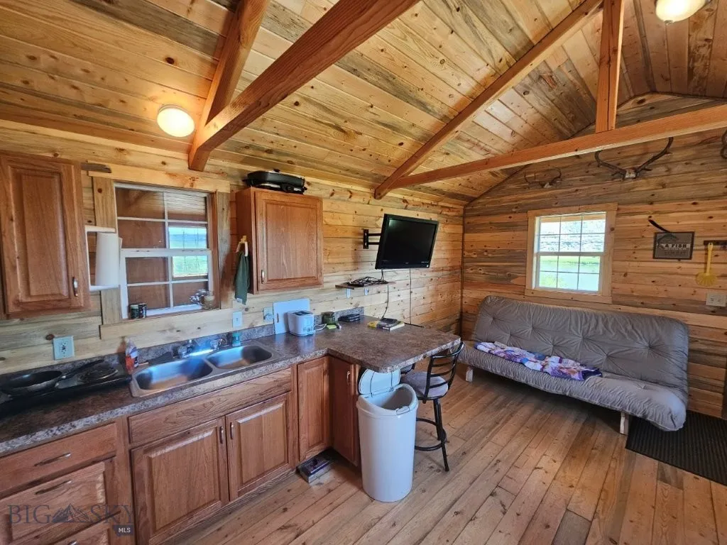 3391 Vernon Road, Highwood, Montana 59450, Highwood, Montana 59450, 1 Bedroom Bedrooms, ,1 BathroomBathrooms,Residential,For Sale,3391 Vernon Road, Highwood, Montana 59450,0,404189