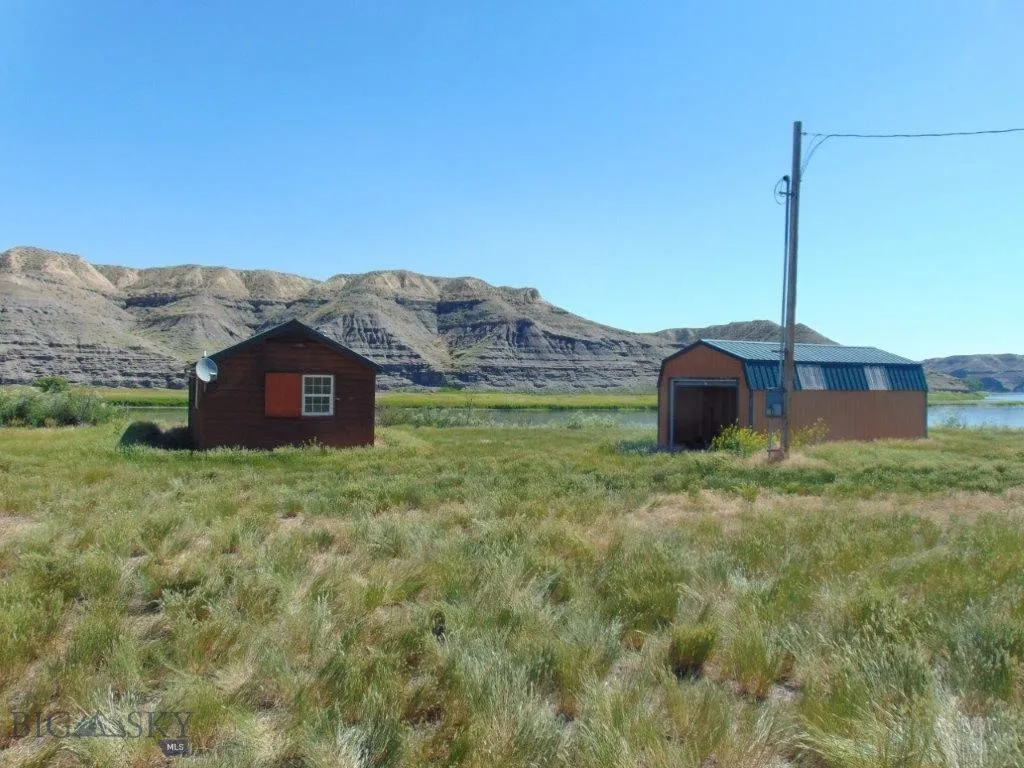 3391 Vernon Road, Highwood, Montana 59450, Highwood, Montana 59450, 1 Bedroom Bedrooms, ,1 BathroomBathrooms,Residential,For Sale,3391 Vernon Road, Highwood, Montana 59450,0,404189