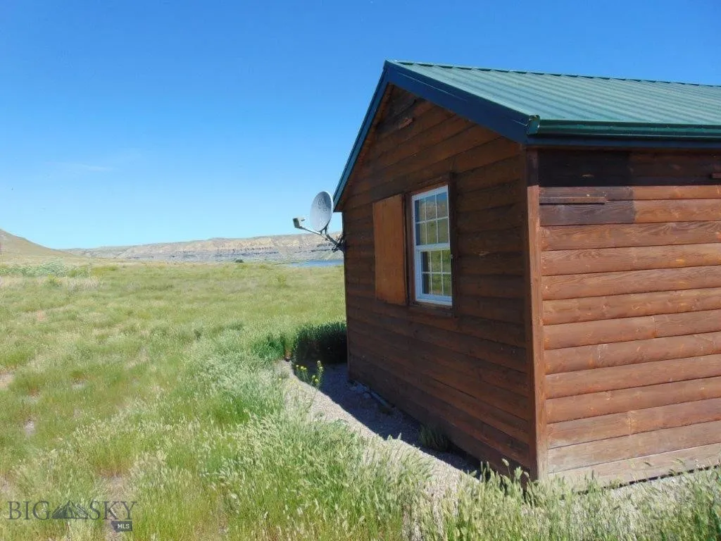 3391 Vernon Road, Highwood, Montana 59450, Highwood, Montana 59450, 1 Bedroom Bedrooms, ,1 BathroomBathrooms,Residential,For Sale,3391 Vernon Road, Highwood, Montana 59450,0,404189