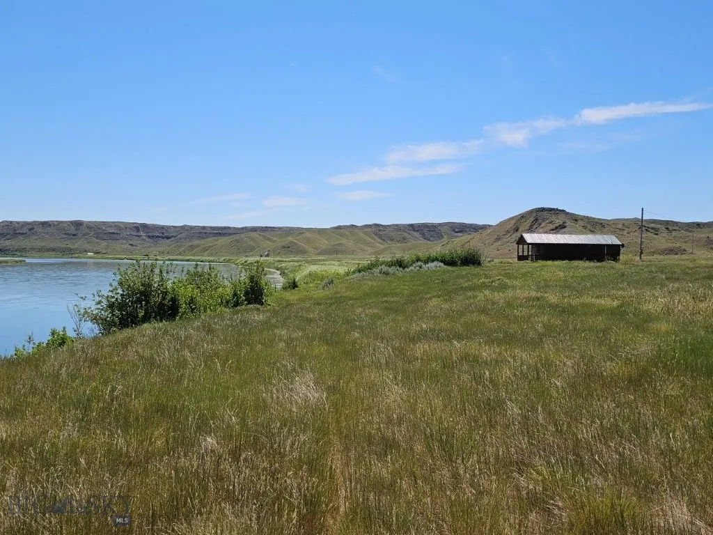 3391 Vernon Road, Highwood, Montana 59450, Highwood, Montana 59450, 1 Bedroom Bedrooms, ,1 BathroomBathrooms,Residential,For Sale,3391 Vernon Road, Highwood, Montana 59450,0,404189