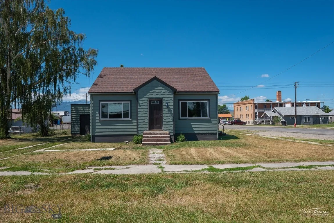 700 4th, Deer Lodge, Montana 59722, Deer Lodge, Montana 59722, 3 Bedrooms Bedrooms, ,1 BathroomBathrooms,Residential,For Sale,700 4th, Deer Lodge, Montana 59722,0,404171
