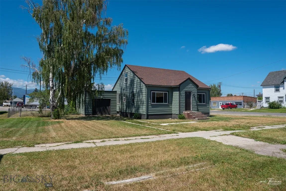 700 4th, Deer Lodge, Montana 59722, Deer Lodge, Montana 59722, 3 Bedrooms Bedrooms, ,1 BathroomBathrooms,Residential,For Sale,700 4th, Deer Lodge, Montana 59722,0,404171