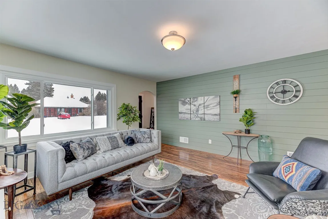 700 4th, Deer Lodge, Montana 59722, Deer Lodge, Montana 59722, 3 Bedrooms Bedrooms, ,1 BathroomBathrooms,Residential,For Sale,700 4th, Deer Lodge, Montana 59722,0,404171