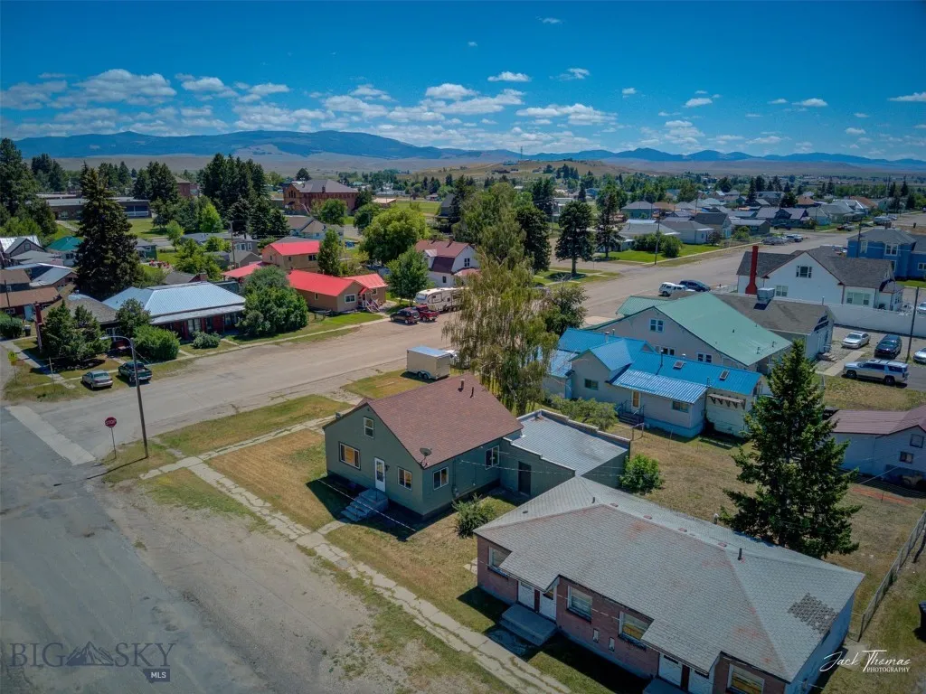 700 4th, Deer Lodge, Montana 59722, Deer Lodge, Montana 59722, 3 Bedrooms Bedrooms, ,1 BathroomBathrooms,Residential,For Sale,700 4th, Deer Lodge, Montana 59722,0,404171