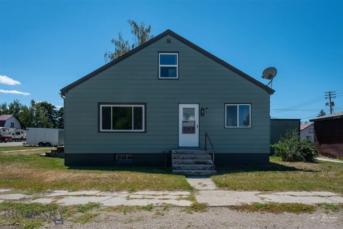 700 4th, Deer Lodge, Montana 59722, Deer Lodge, Montana 59722, 3 Bedrooms Bedrooms, ,1 BathroomBathrooms,Residential,For Sale,700 4th, Deer Lodge, Montana 59722,0,404171
