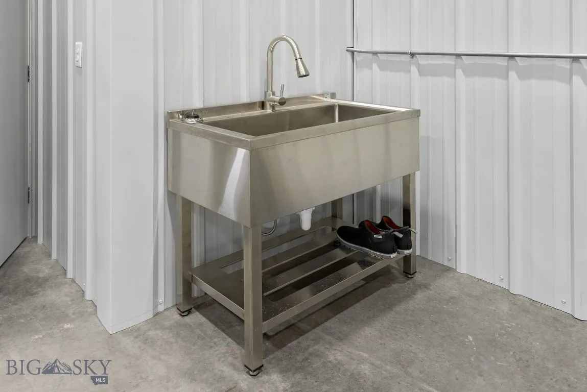 100 Blacksmith Loop E, Gallatin Gateway, Montana 5, Big Sky, Montana 59730, ,Commercial Sale,For Sale,100 Blacksmith Loop E, Gallatin Gateway, Montana 5,0,404160