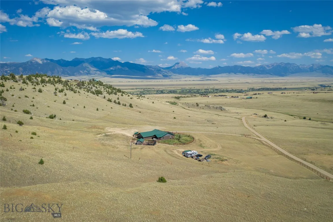 35 Halo Loop, Ennis, Montana 59729, Ennis, Montana 59729, 3 Bedrooms Bedrooms, ,2 BathroomsBathrooms,Residential,For Sale,35 Halo Loop, Ennis, Montana 59729,0,403846