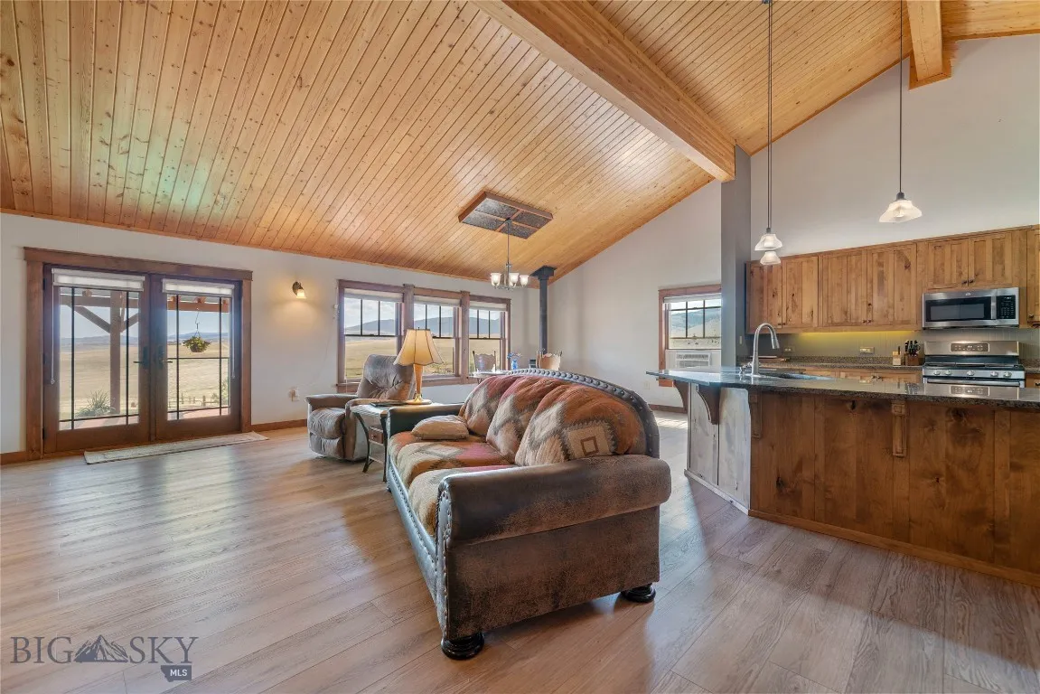 35 Halo Loop, Ennis, Montana 59729, Ennis, Montana 59729, 3 Bedrooms Bedrooms, ,2 BathroomsBathrooms,Residential,For Sale,35 Halo Loop, Ennis, Montana 59729,0,403846