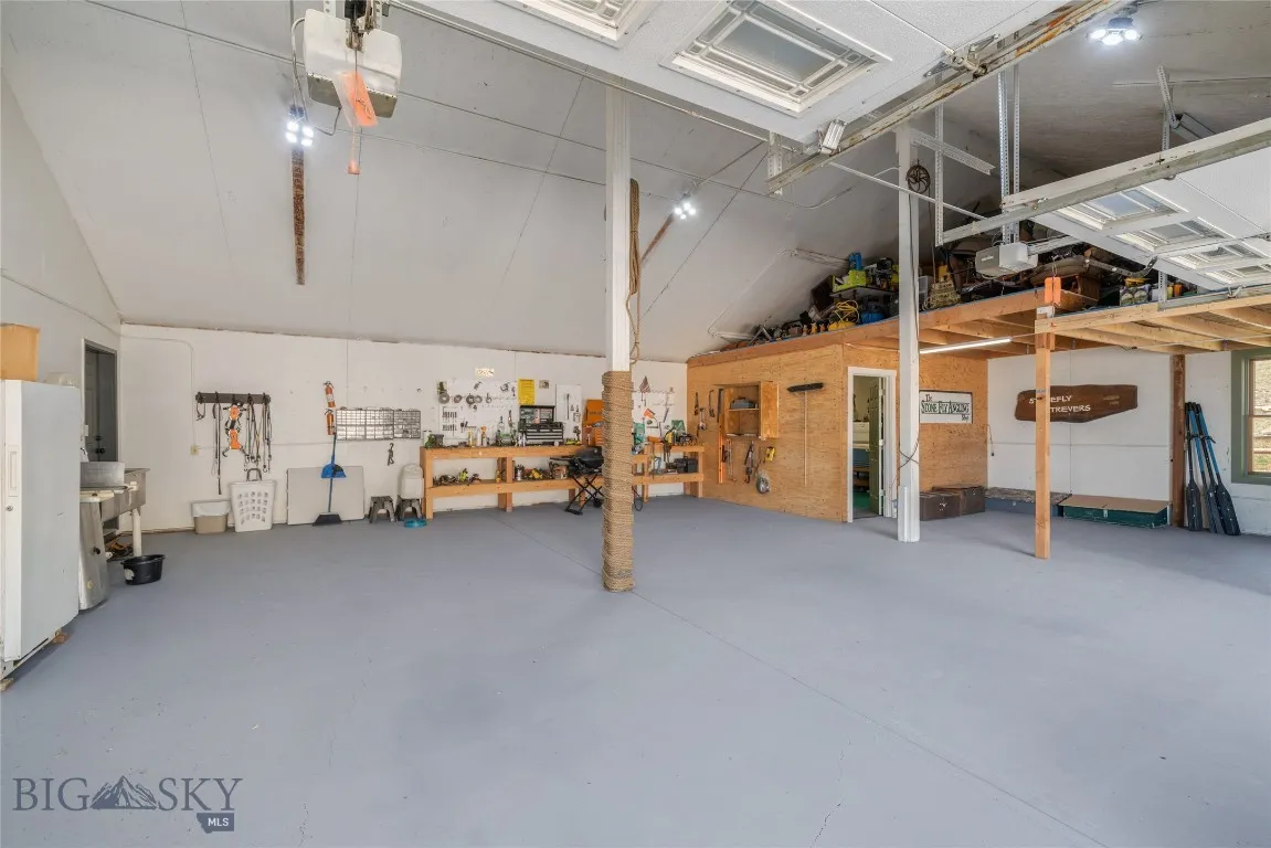 35 Halo Loop, Ennis, Montana 59729, Ennis, Montana 59729, 3 Bedrooms Bedrooms, ,2 BathroomsBathrooms,Residential,For Sale,35 Halo Loop, Ennis, Montana 59729,0,403846