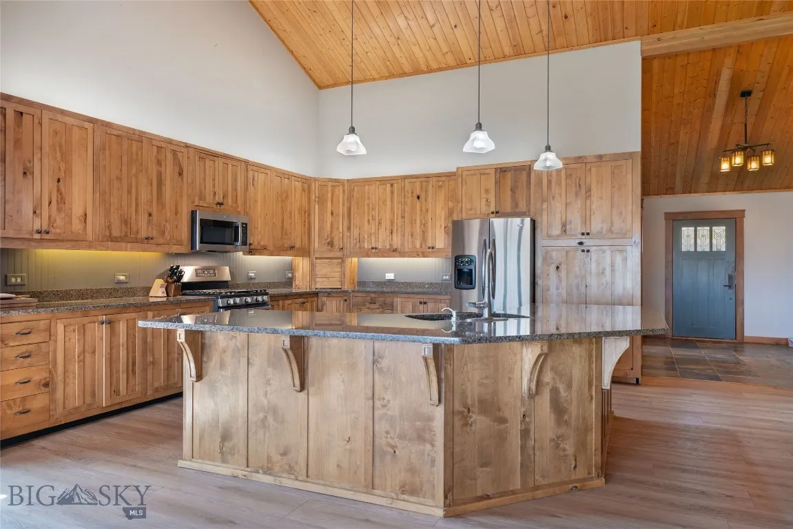 35 Halo Loop, Ennis, Montana 59729, Ennis, Montana 59729, 3 Bedrooms Bedrooms, ,2 BathroomsBathrooms,Residential,For Sale,35 Halo Loop, Ennis, Montana 59729,0,403846