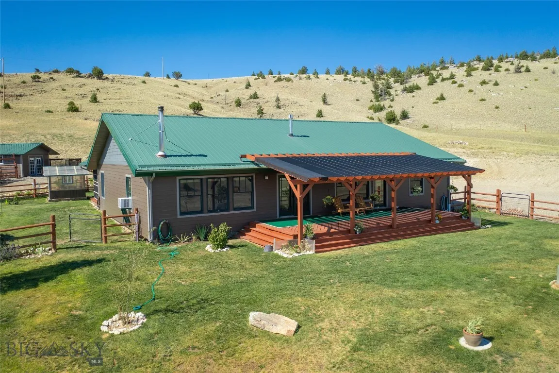 35 Halo Loop, Ennis, Montana 59729, Ennis, Montana 59729, 3 Bedrooms Bedrooms, ,2 BathroomsBathrooms,Residential,For Sale,35 Halo Loop, Ennis, Montana 59729,0,403846