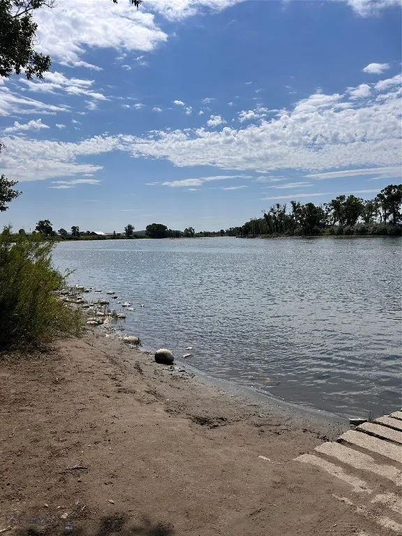 Otter Creek Boat Ramp on the Yellowstone