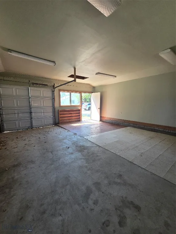 garage