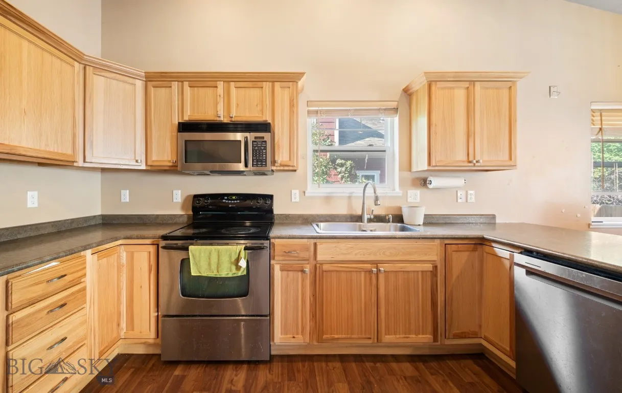 16 Wally D Lane, Belgrade, Montana 59714, Belgrade, Montana 59714, 5 Bedrooms Bedrooms, ,2 BathroomsBathrooms,Residential,For Sale,16 Wally D Lane, Belgrade, Montana 59714,0,404299